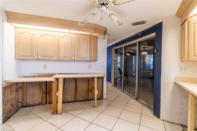 3678 Rita LN, St. James City, FL 33956