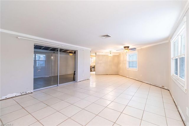 3678 Rita LN, St. James City, FL 33956