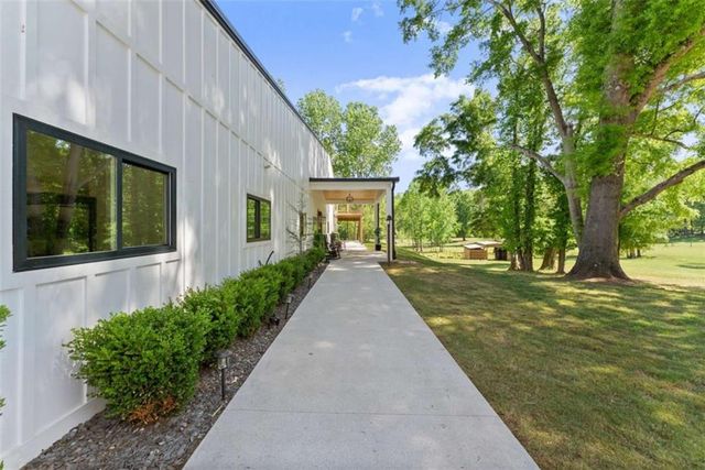 951 Canter Way, Jefferson, GA 30549