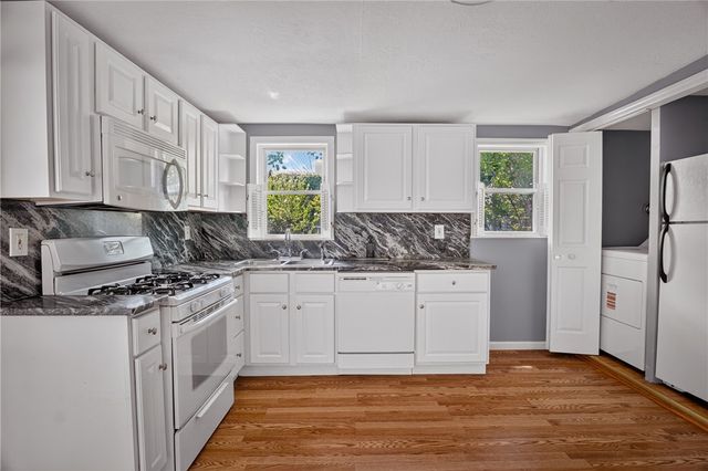 1910 Fox Way, South Side, PA 15203