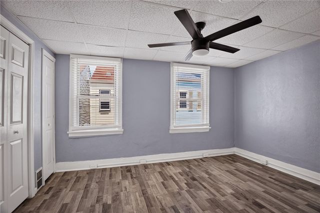 1910 Fox Way, South Side, PA 15203
