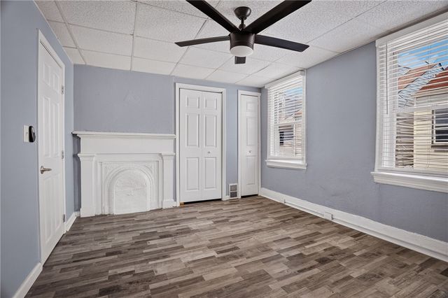 1910 Fox Way, South Side, PA 15203