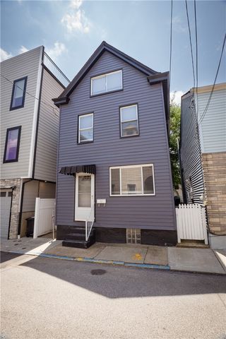 1910 Fox Way, South Side, PA 15203