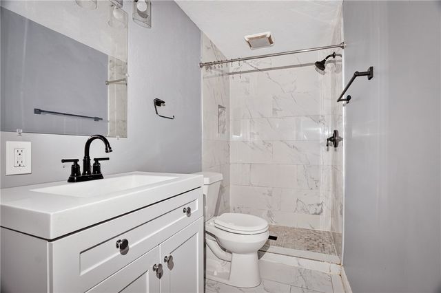 1910 Fox Way, South Side, PA 15203