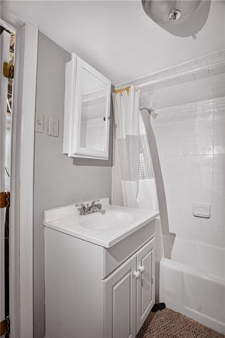 1910 Fox Way, South Side, PA 15203