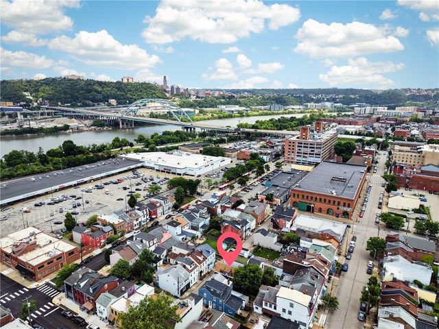 1910 Fox Way, South Side, PA 15203