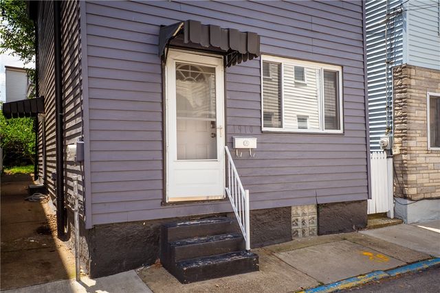 1910 Fox Way, South Side, PA 15203
