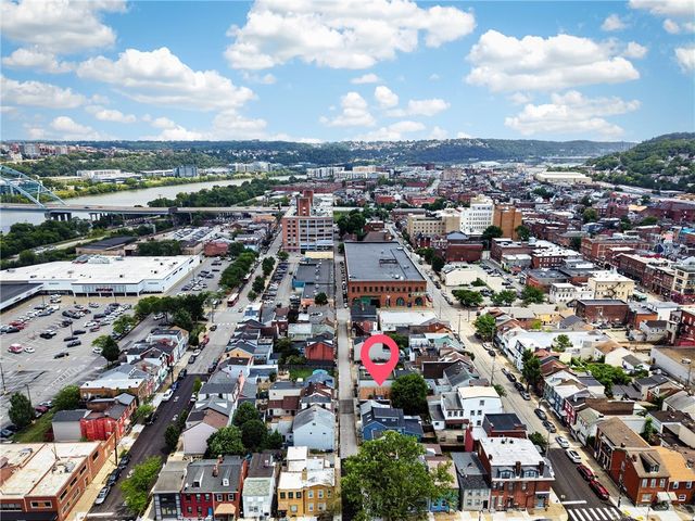 1910 Fox Way, South Side, PA 15203
