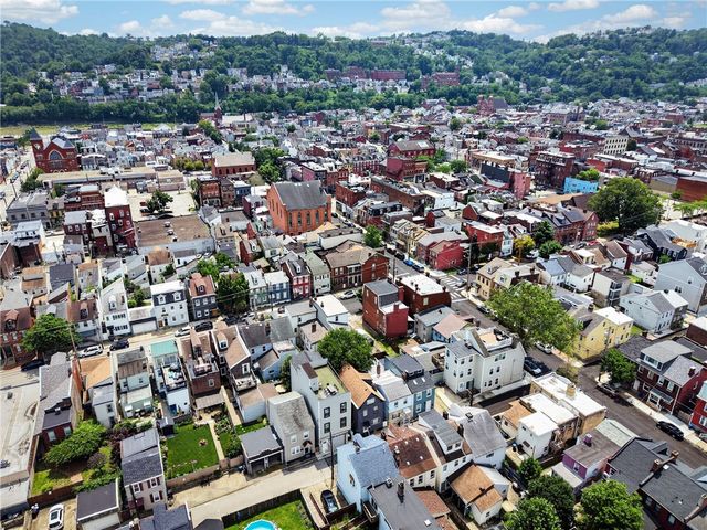 1910 Fox Way, South Side, PA 15203