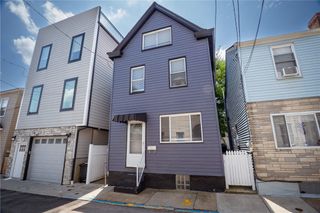 1910 Fox Way, South Side, PA 15203