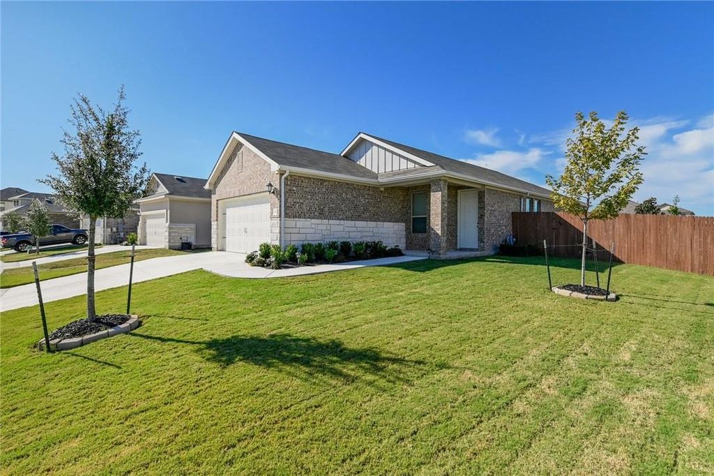 125 Otella ST, Georgetown, TX 78628