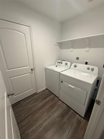 5711 Vintage Oakmont Drive, Spring, TX 77373