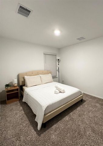 5711 Vintage Oakmont Drive, Spring, TX 77373