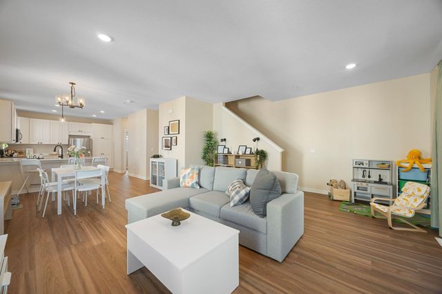 1365 Howard Street N 1, Saint Paul, MN 55119