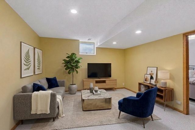 5933 Bayberry Drive, White Bear Twp, MN 55110