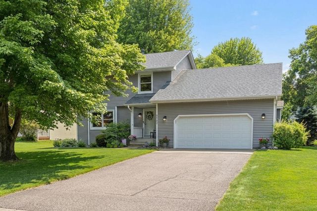 5933 Bayberry Drive, White Bear Twp, MN 55110