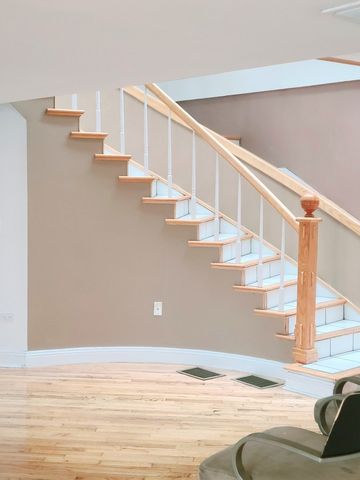 630 Whitney Avenue, Winthrop Harbor, IL 60096