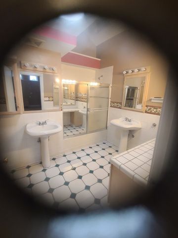 630 Whitney Avenue, Winthrop Harbor, IL 60096