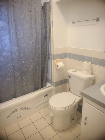 630 Whitney Avenue, Winthrop Harbor, IL 60096