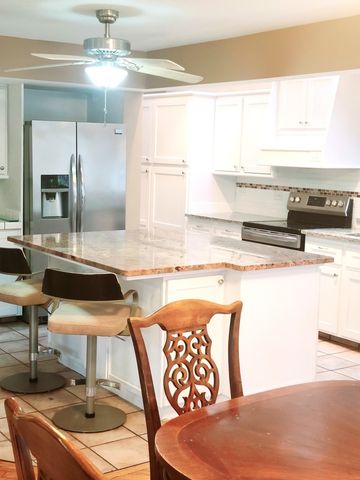 630 Whitney Avenue, Winthrop Harbor, IL 60096