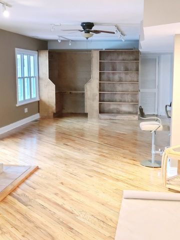 630 Whitney Avenue, Winthrop Harbor, IL 60096