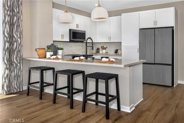 3648 S. Eichler Paseo 6, Ontario, CA 91761