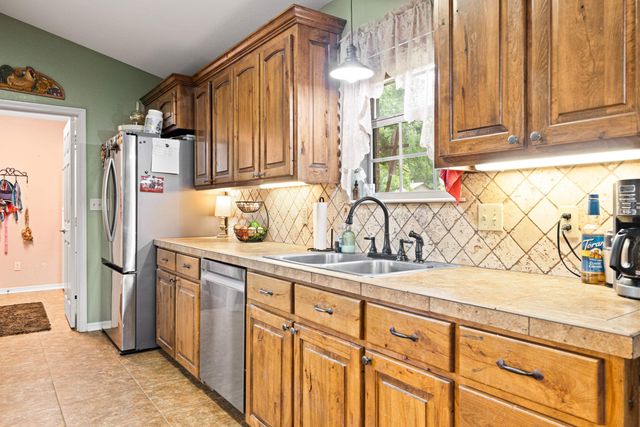 201 Polk Street, Longview, TX 75603