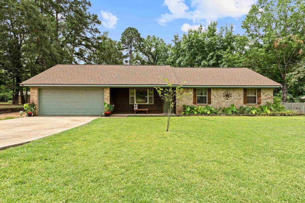 201 Polk Street, Longview, TX 75603