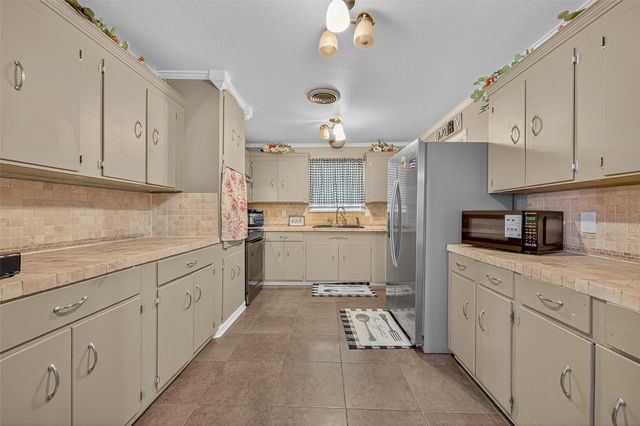 356 Fm 247 Road, Huntsville, TX 77320