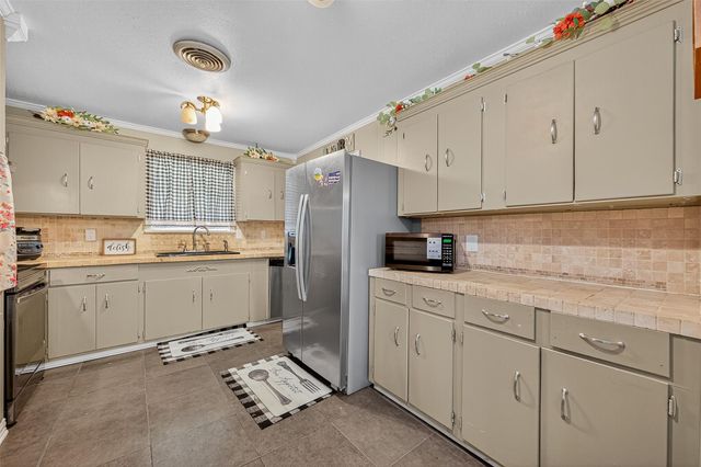 356 Fm 247 Road, Huntsville, TX 77320