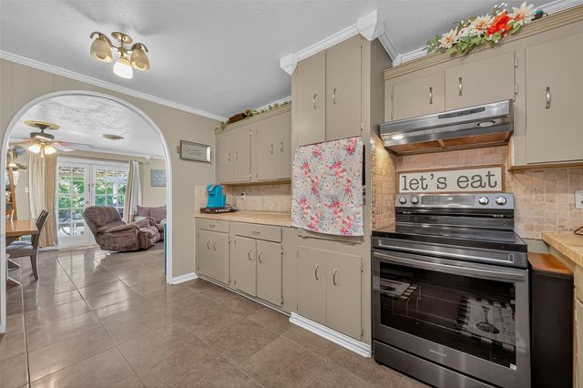 356 Fm 247 Road, Huntsville, TX 77320