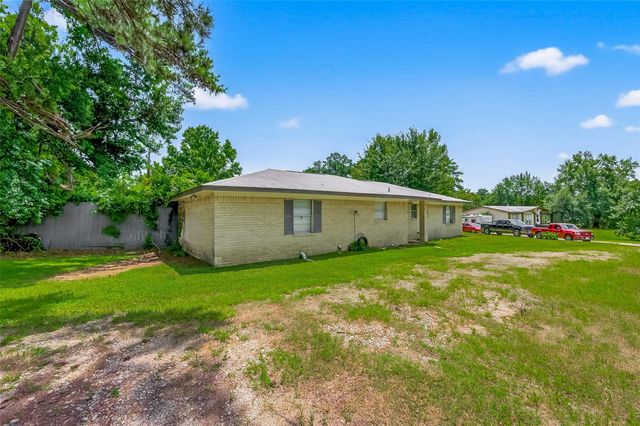 356 Fm 247 Road, Huntsville, TX 77320