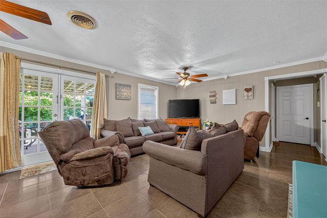 356 Fm 247 Road, Huntsville, TX 77320