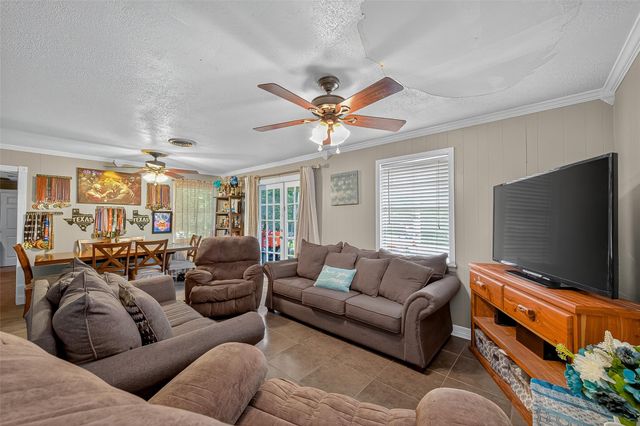 356 Fm 247 Road, Huntsville, TX 77320