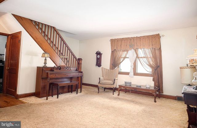 7313 SCHOOL LN, Baltimore, MD 21222