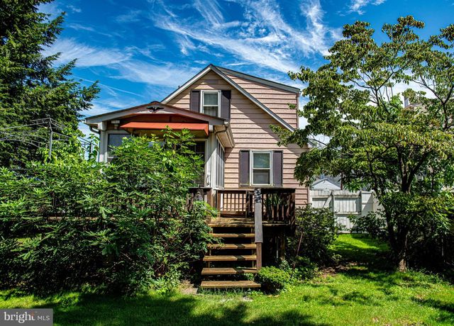 7313 SCHOOL LN, Baltimore, MD 21222