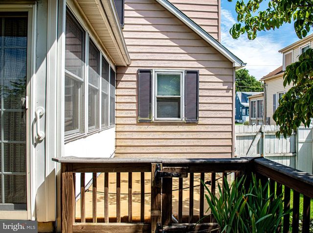 7313 SCHOOL LN, Baltimore, MD 21222