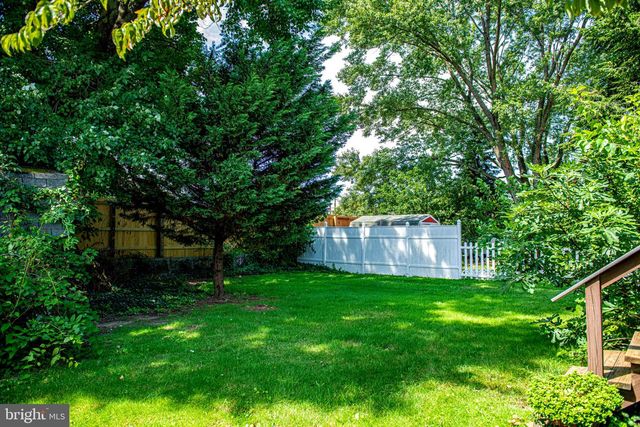 7313 SCHOOL LN, Baltimore, MD 21222