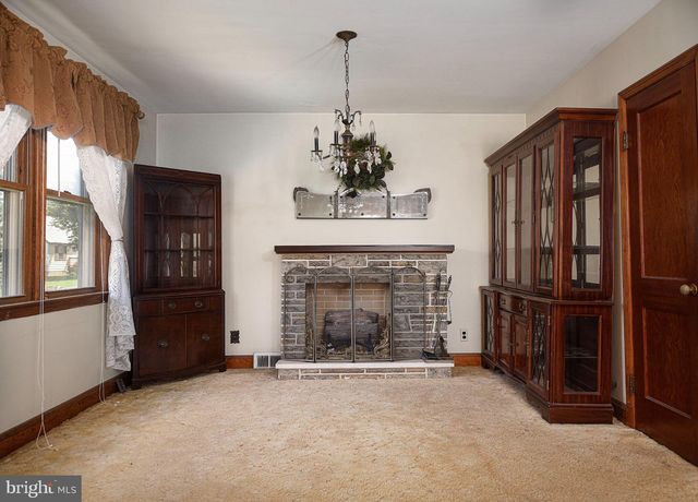 7313 SCHOOL LN, Baltimore, MD 21222