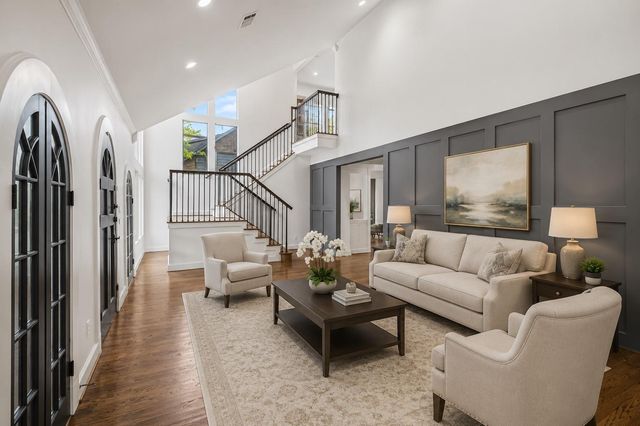 2027 Branard Street, Houston, TX 77098