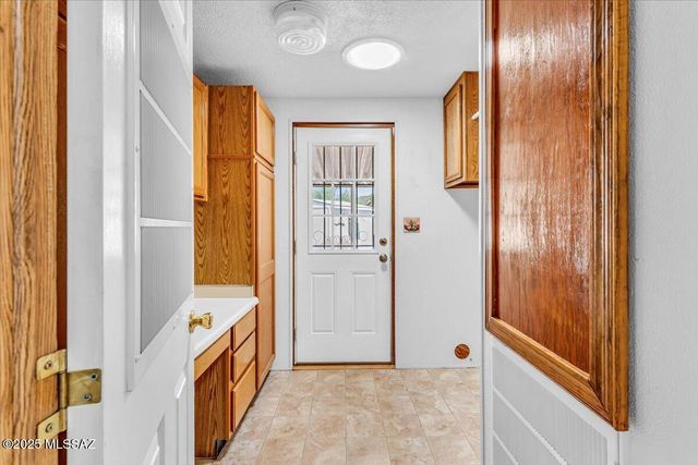 2920 S Western Way Circle Circle, Tucson, AZ 85713
