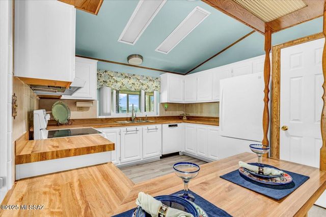 2920 S Western Way Circle Circle, Tucson, AZ 85713
