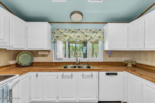 2920 S Western Way Circle Circle, Tucson, AZ 85713