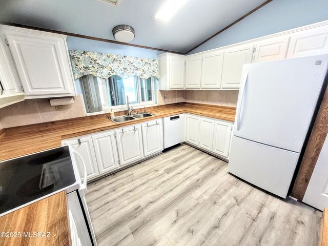 2920 S Western Way Circle Circle, Tucson, AZ 85713