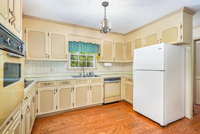 419 Ridge Drive, Laurens, SC 29360