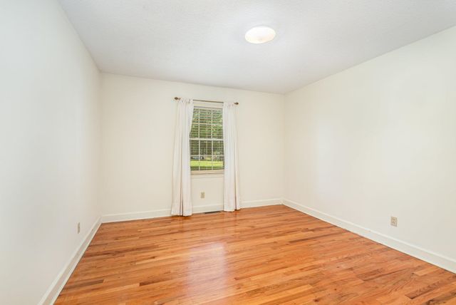 419 Ridge Drive, Laurens, SC 29360
