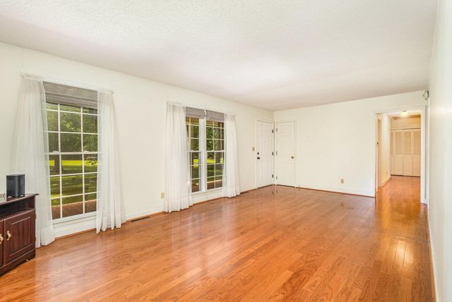 419 Ridge Drive, Laurens, SC 29360