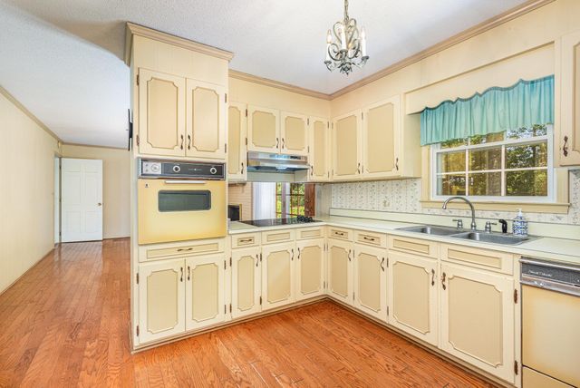 419 Ridge Drive, Laurens, SC 29360