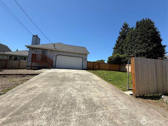 3110 13th Street, Everett, WA 98201