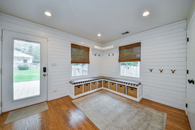 312 Spring Avenue, Glen Ellyn, IL 60137